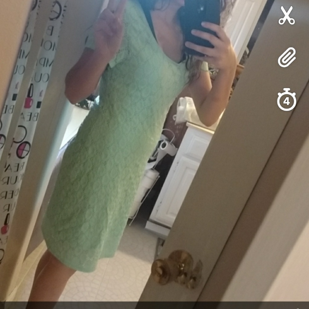 Dress - Picture 3 of 3